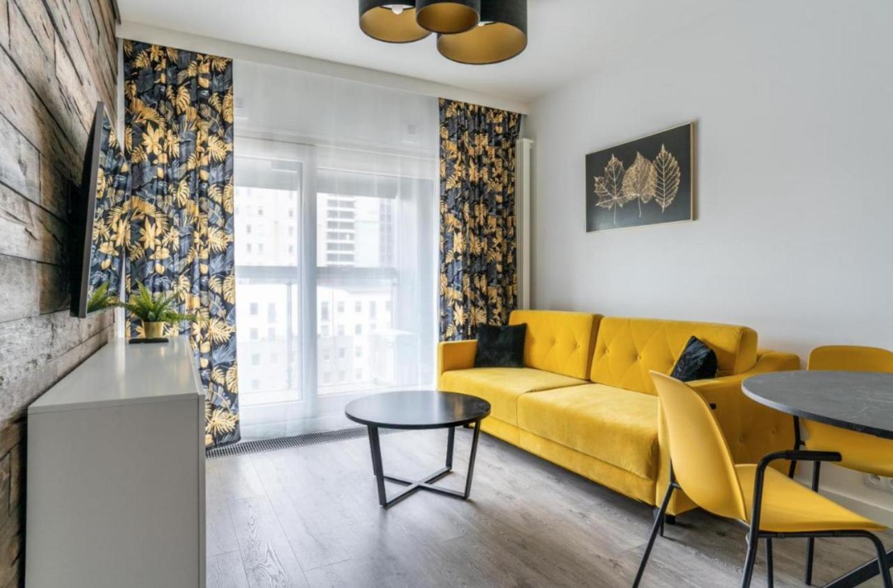 Mennica Residence - City Center - Golden Apartments Варшава Екстериор снимка