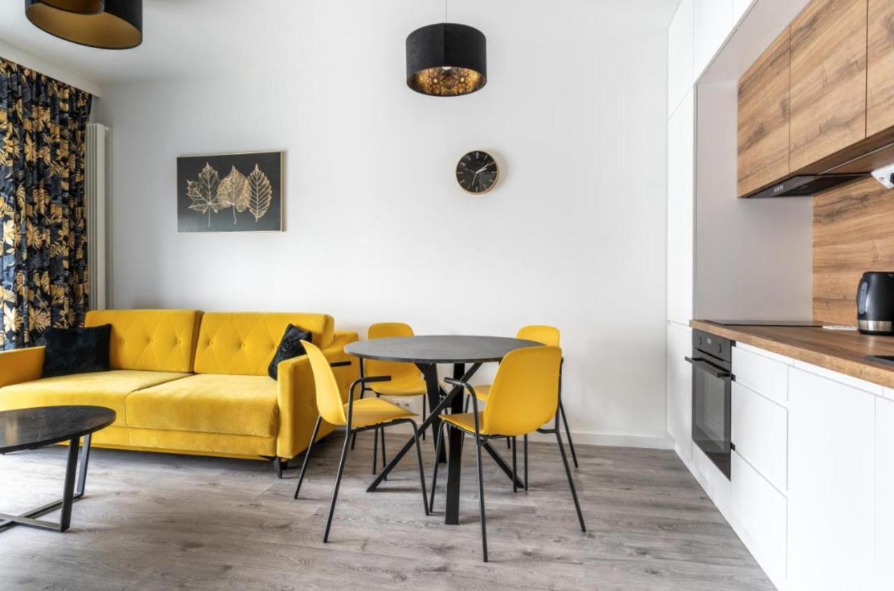 Mennica Residence - City Center - Golden Apartments Варшава Екстериор снимка